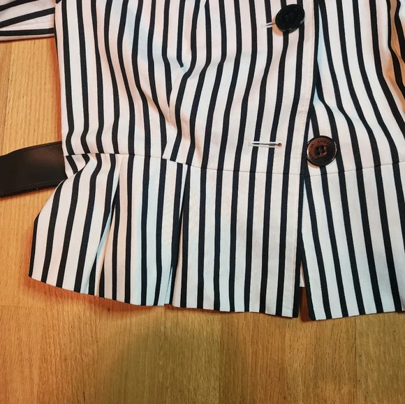 Anne Klein Black and White Striped Jacket - Picture 9 of 11